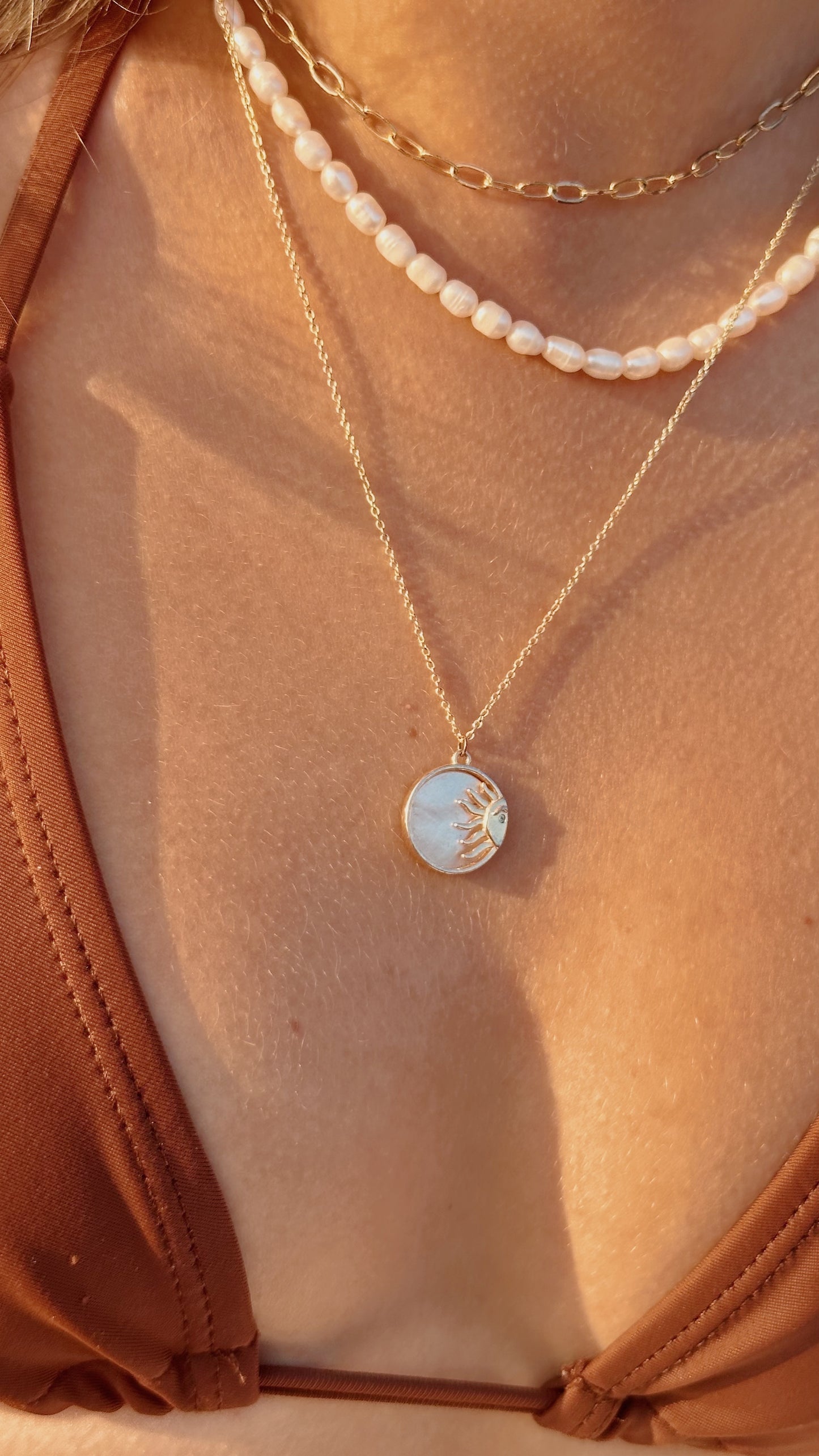 Sun-kissed glow necklace