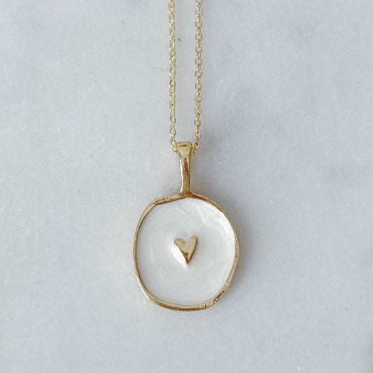 Pearly heart pendant necklace