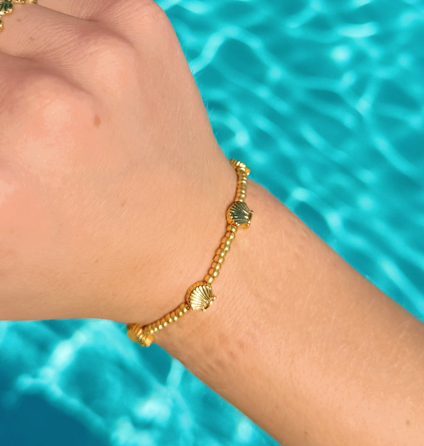 Gold Seashell Beaded Bracelet