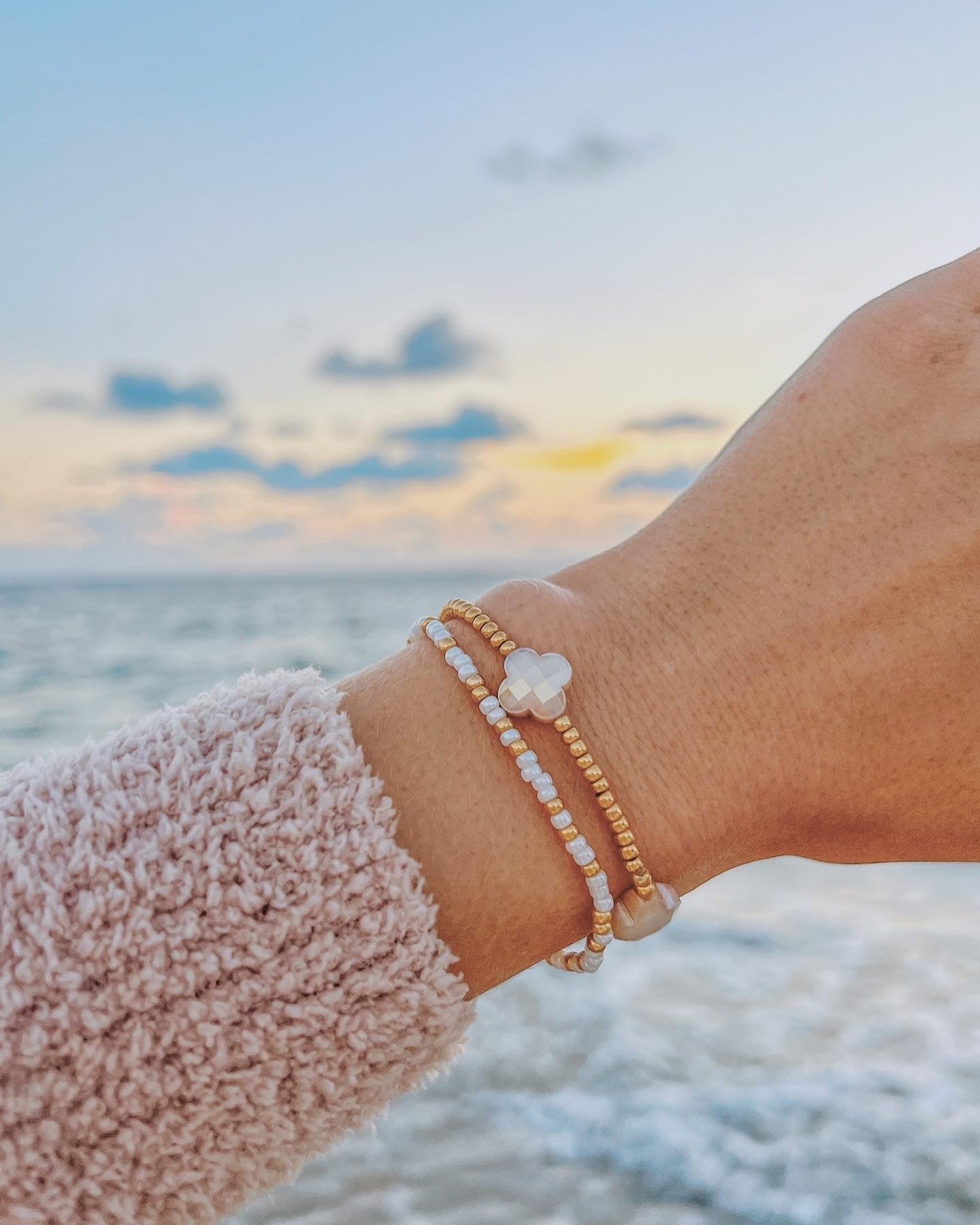 Dainty Clover Beaded Bracelet