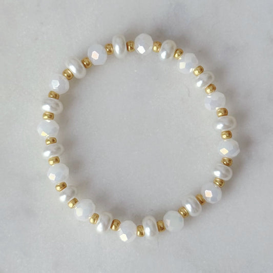 White Sands Pearl Bracelet
