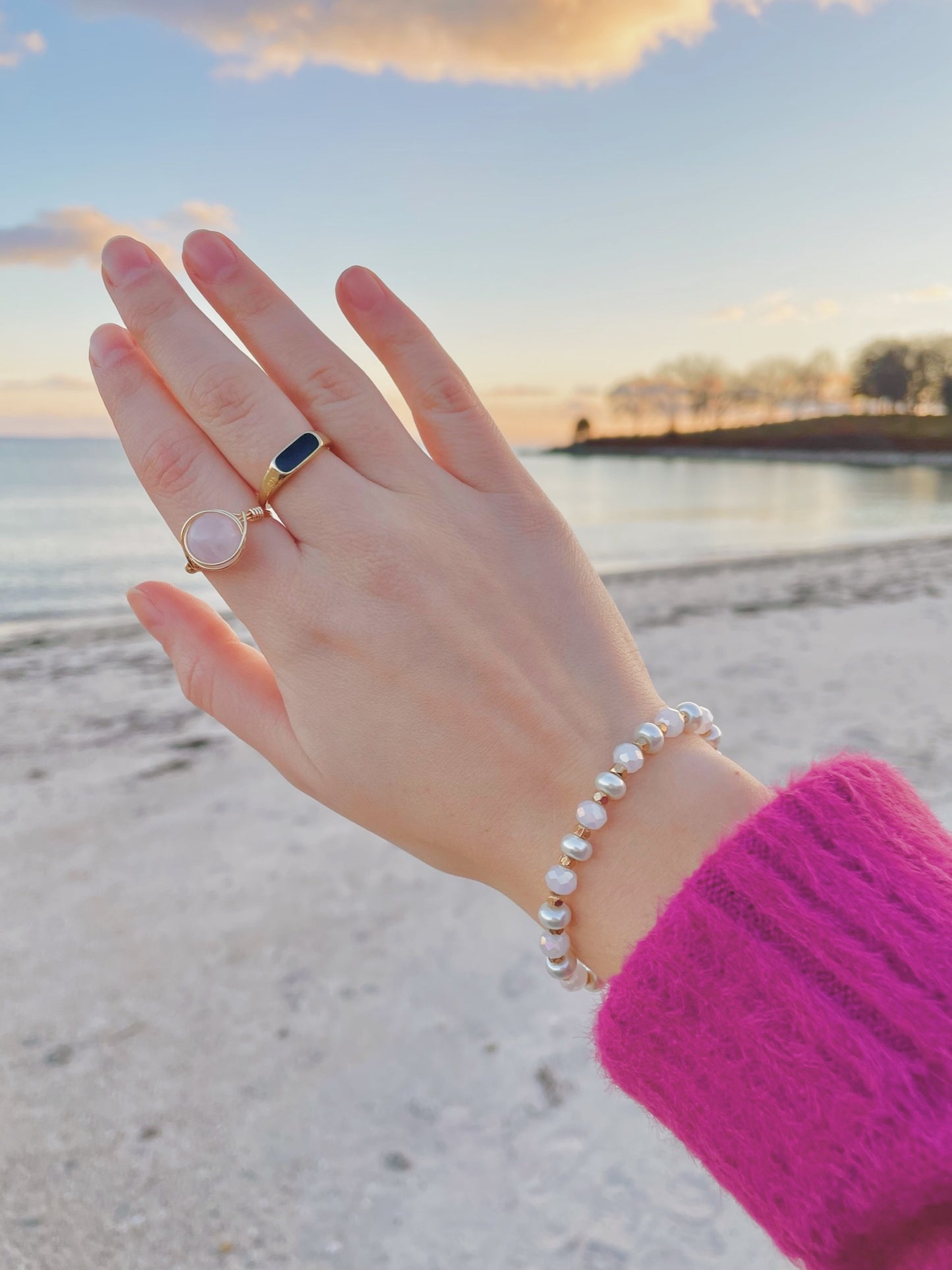 White Sands Pearl Bracelet