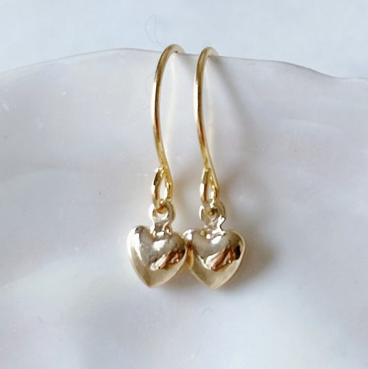 Dainty gold heart earrings