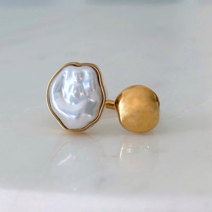 Modern Pearl Duo Ring