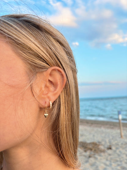 Dainty gold heart earrings