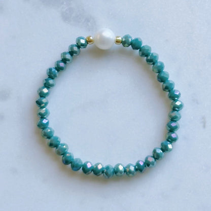 Seafoam faceted bead and pearl bracelet