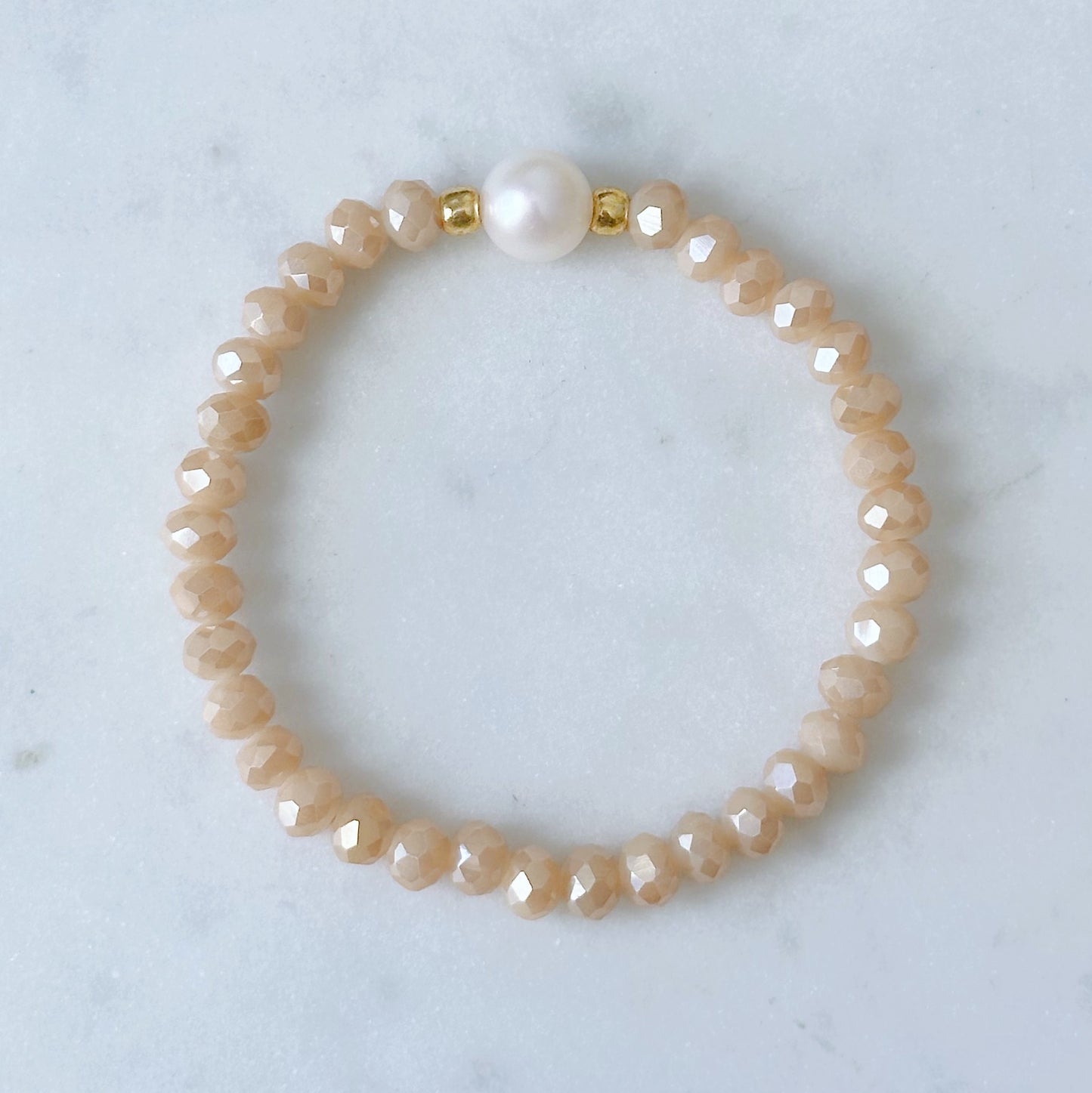 Champagne glass bead and pearl bracelet