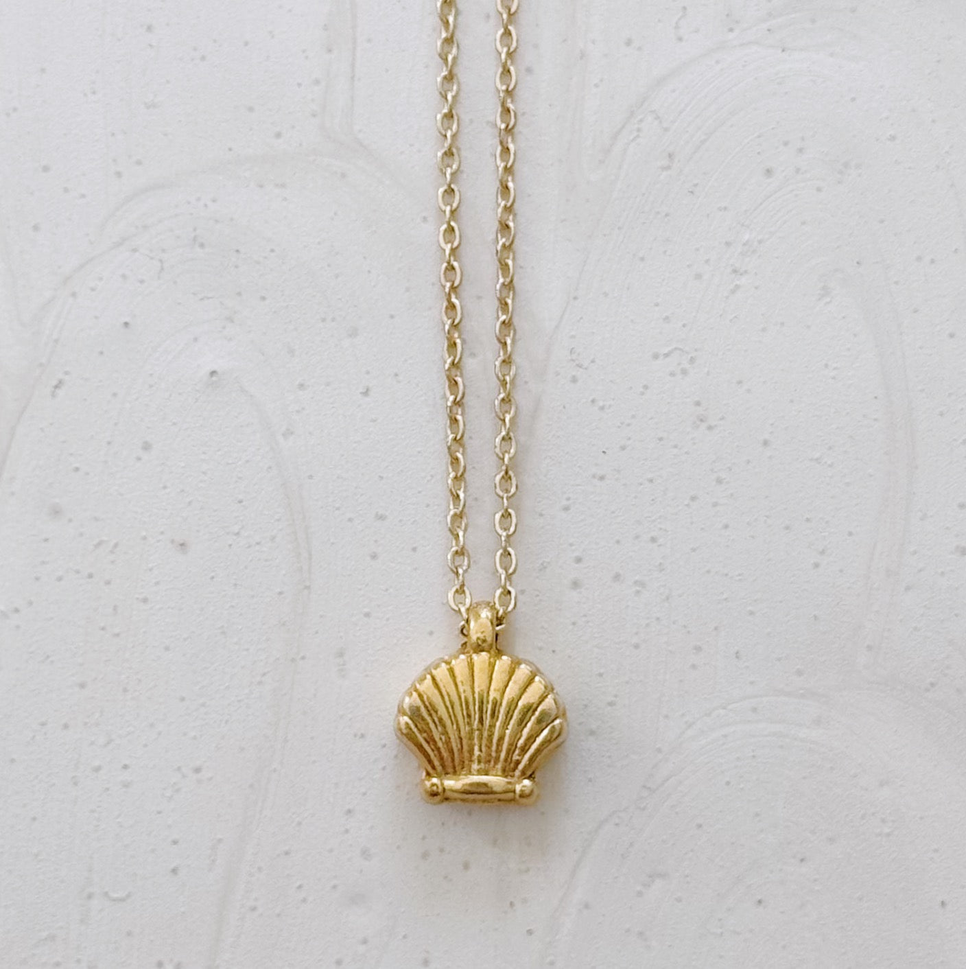Beachwalk Dainty Seashell Necklace