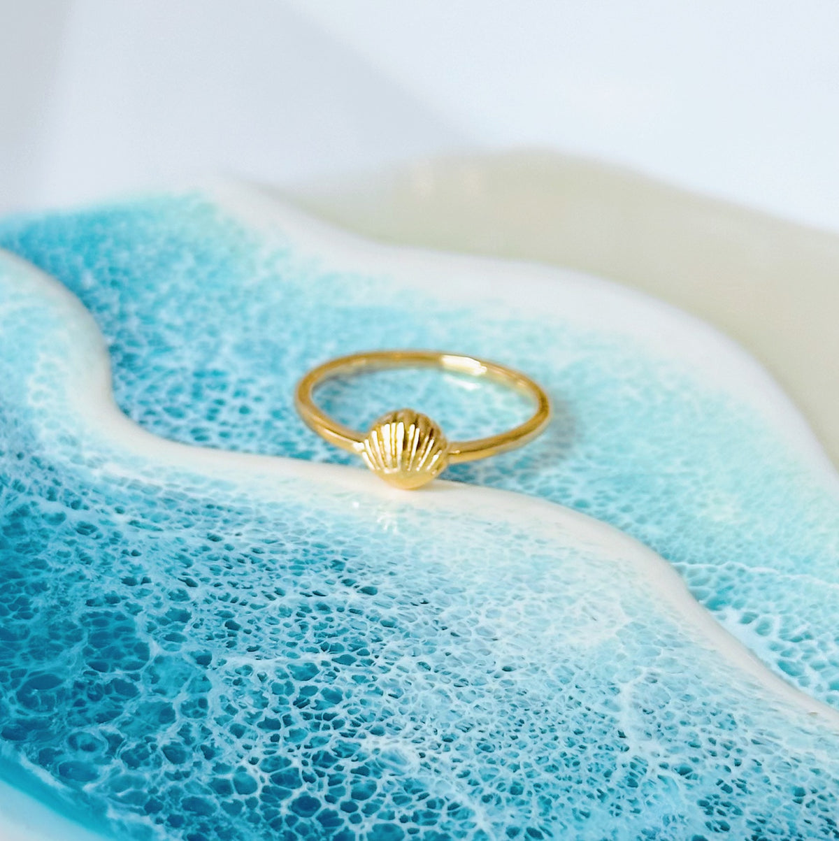 Dainty Gold Seashell Ring – Salt & June