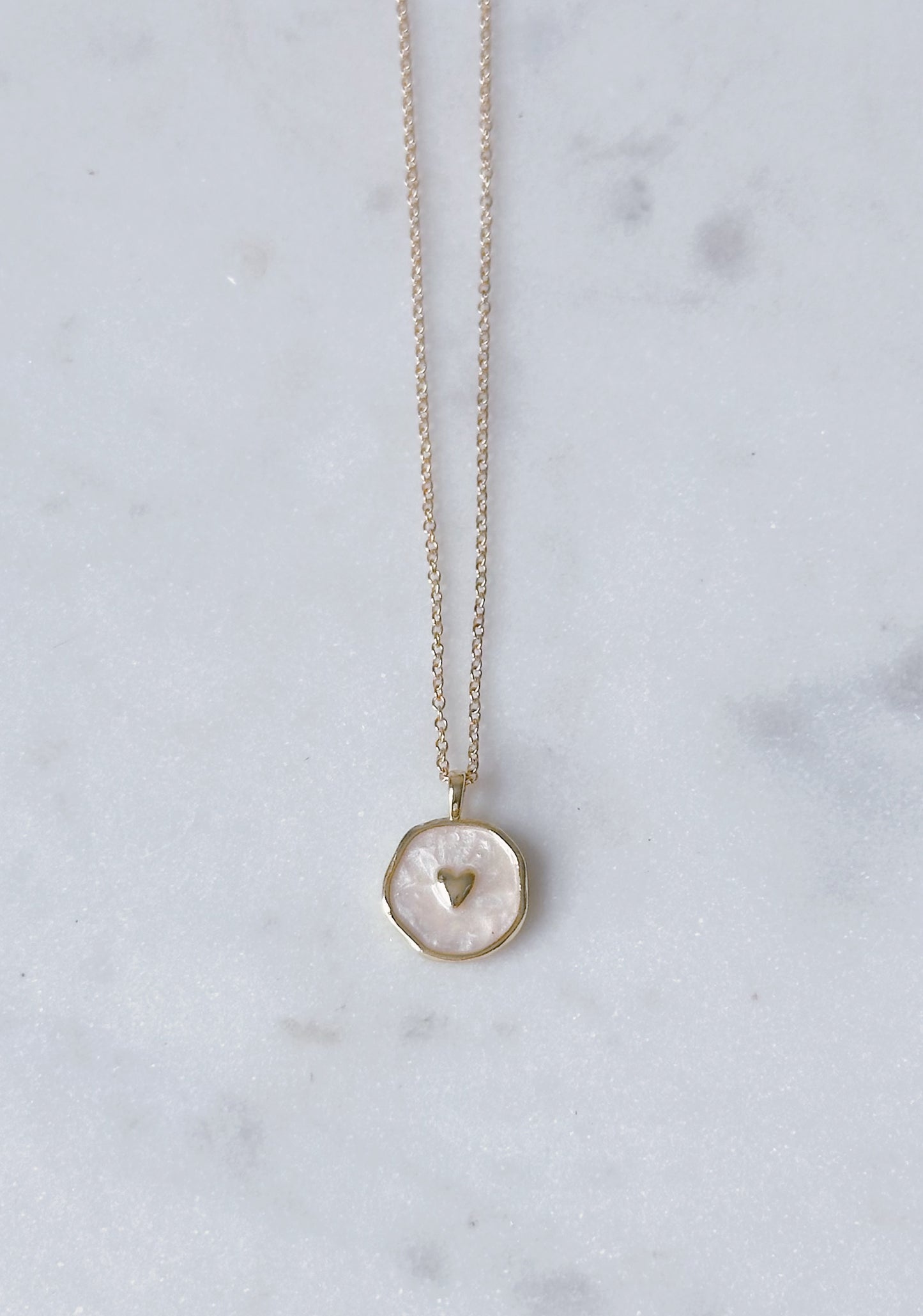 Pearly heart pendant necklace