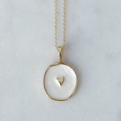 Pearly heart pendant necklace