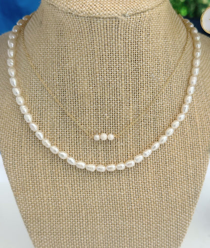 Triple pearl necklace