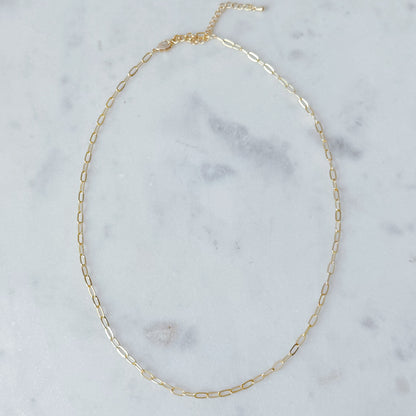 Dainty gold paperclip chain necklace