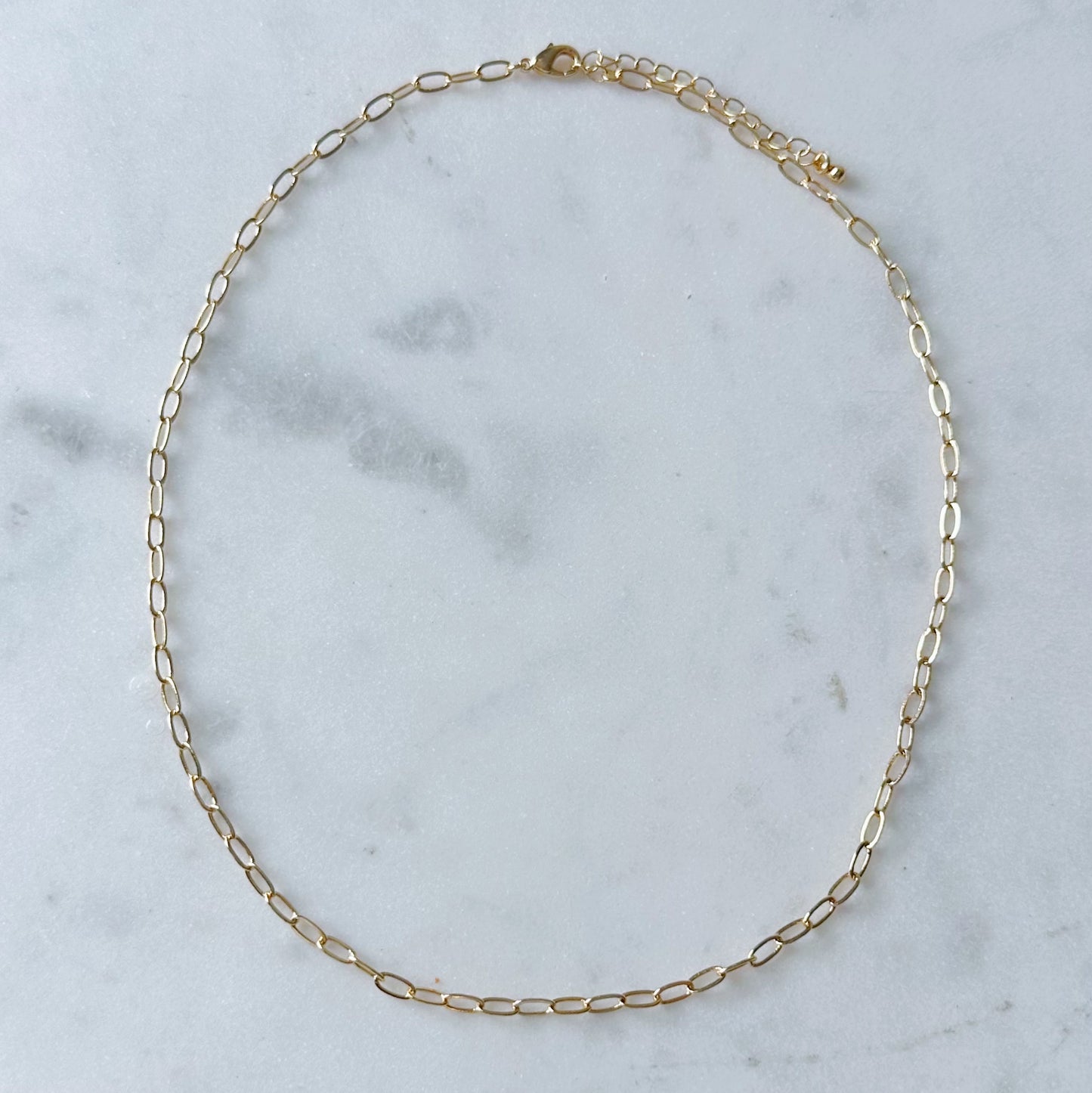 Dainty gold paperclip chain necklace