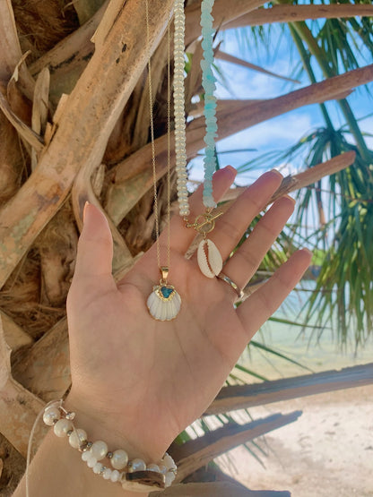 Mermaid era seashell necklace