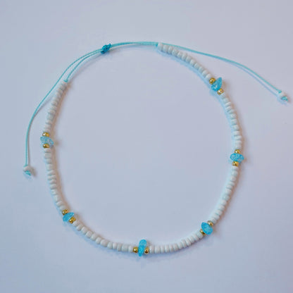 Gemstone pattern beaded necklace