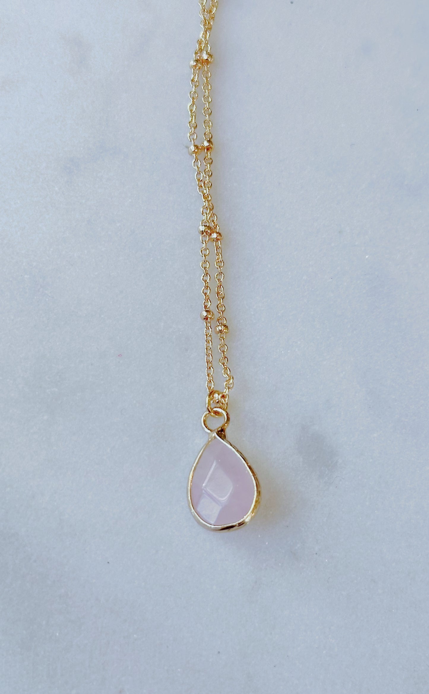 Rose quartz teardrop gold necklace