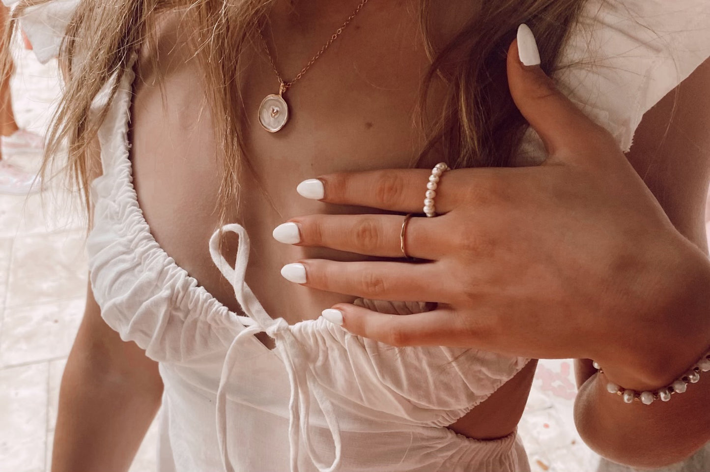 Pearly heart pendant necklace