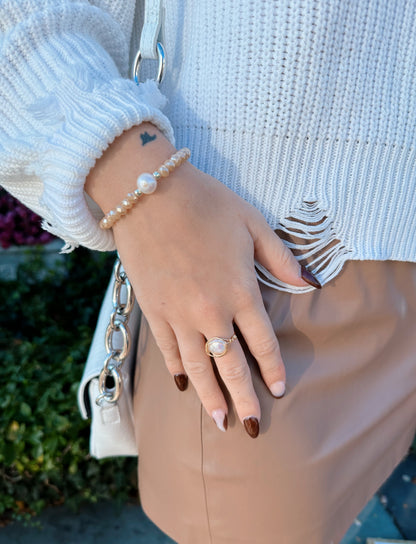 Champagne glass bead and pearl bracelet