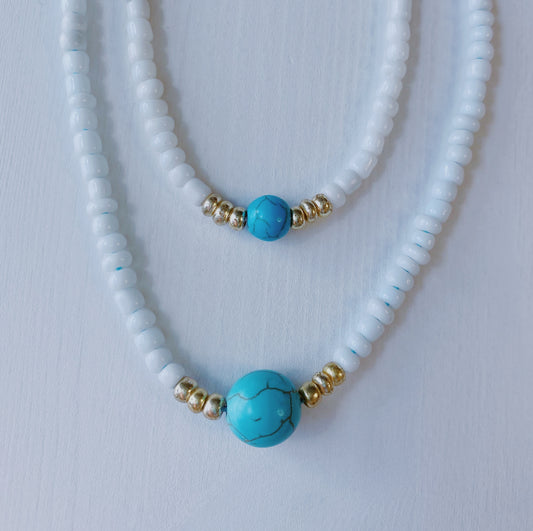 Turquoise howlite beaded necklace