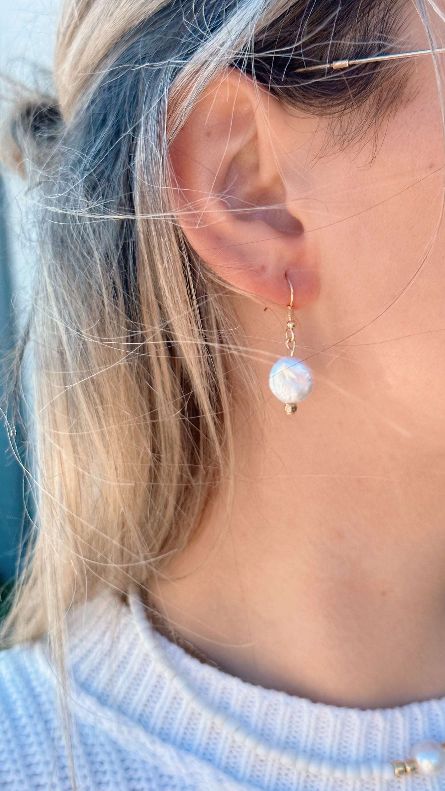 Round freshwater pearl earrings