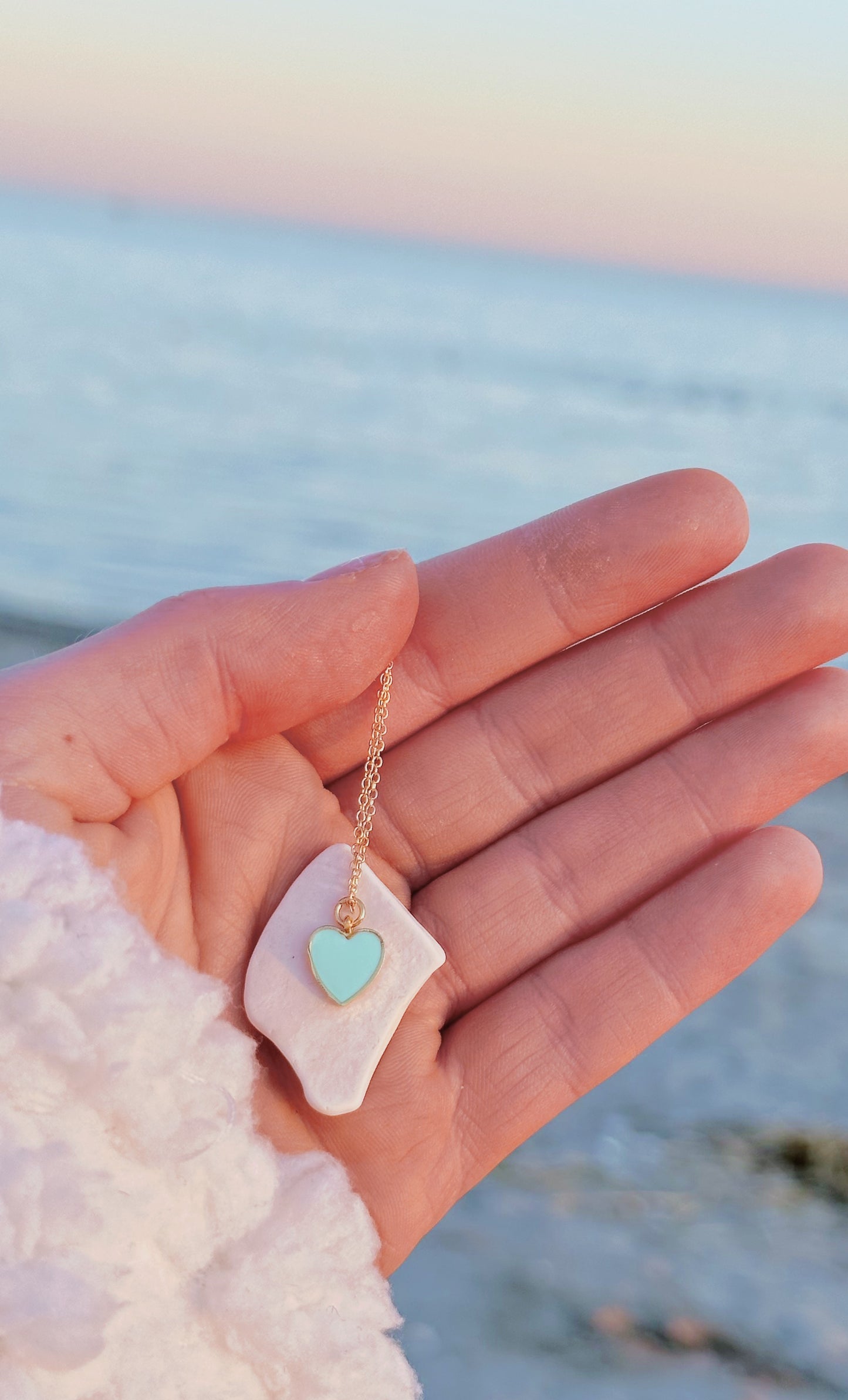 Dainty heart charm necklace